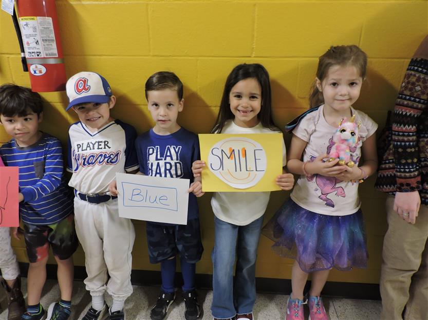 Students celebrate reading during Read Across America Week
